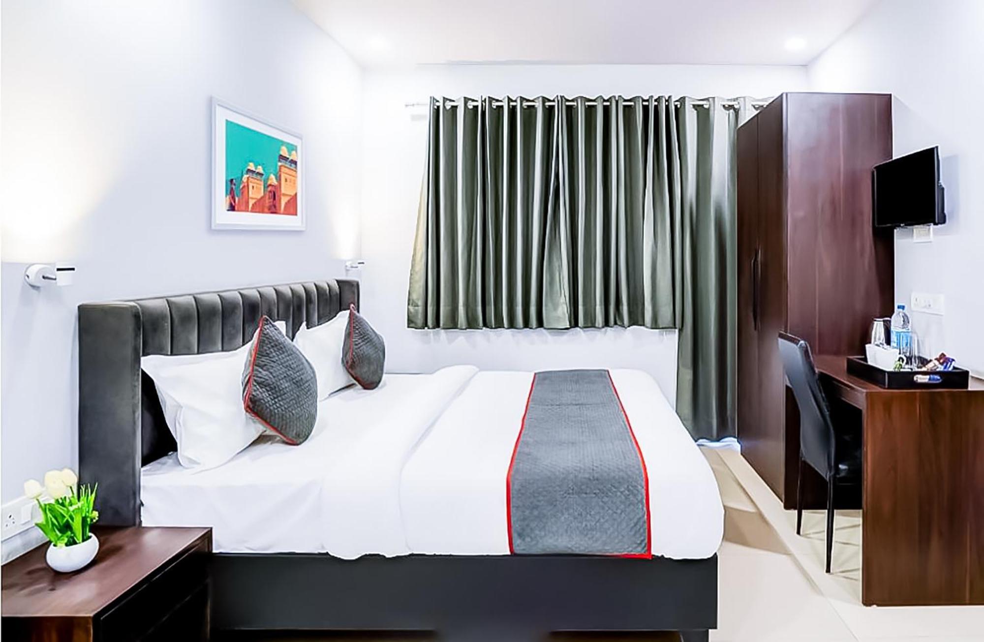 Family Rooms Inn - Shalimarbagh Nueva Delhi Exterior foto